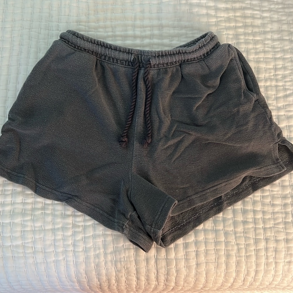 Universal Thread Shorts